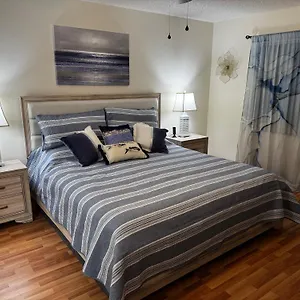 Stylish And Modern Shorewalk Close To Beaches, Heated Pools, Hot Tub, Img Academy, Dining Apartment